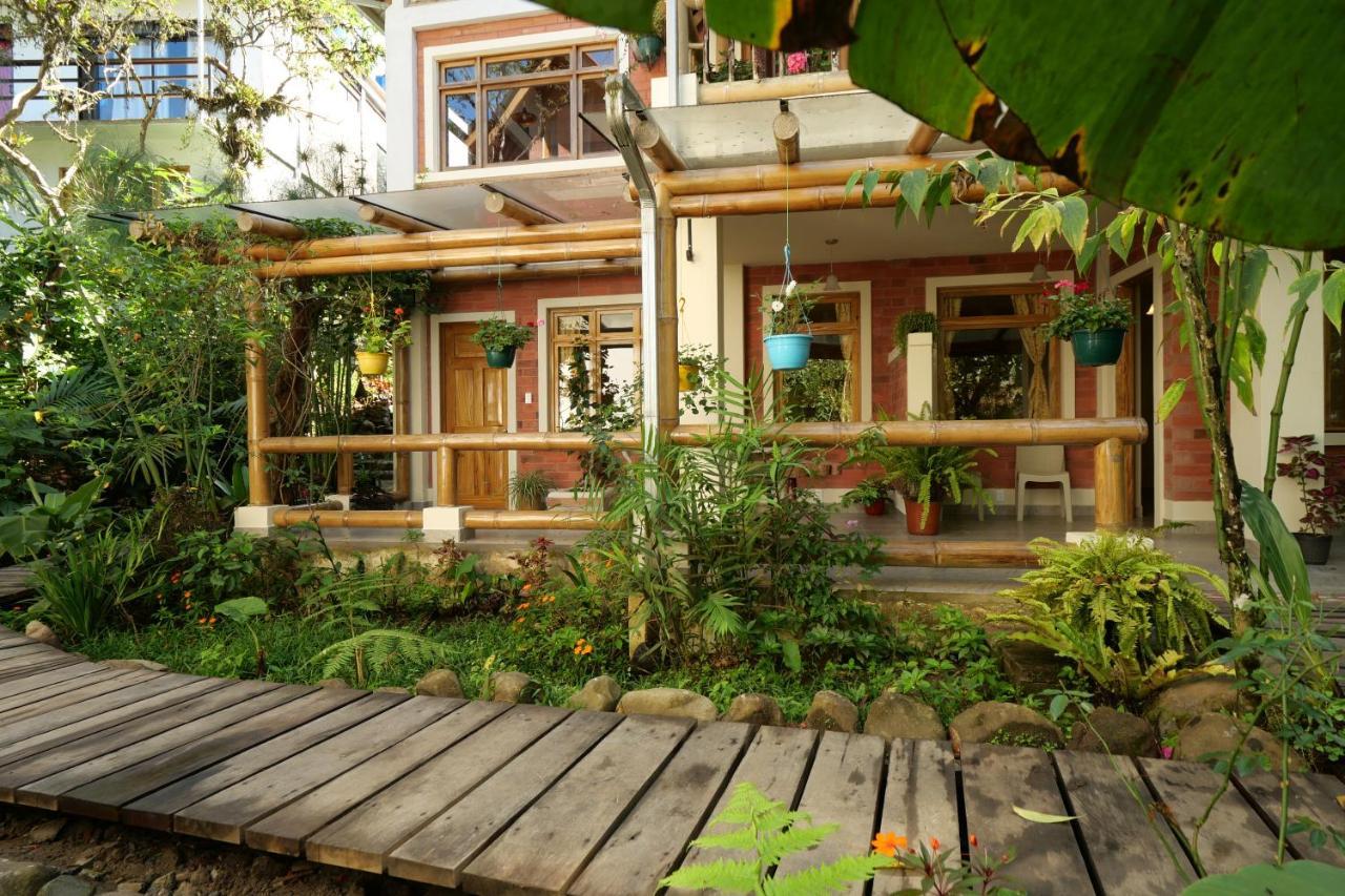 Bed and Breakfast Casa Del Rio En Mindo Exterior foto