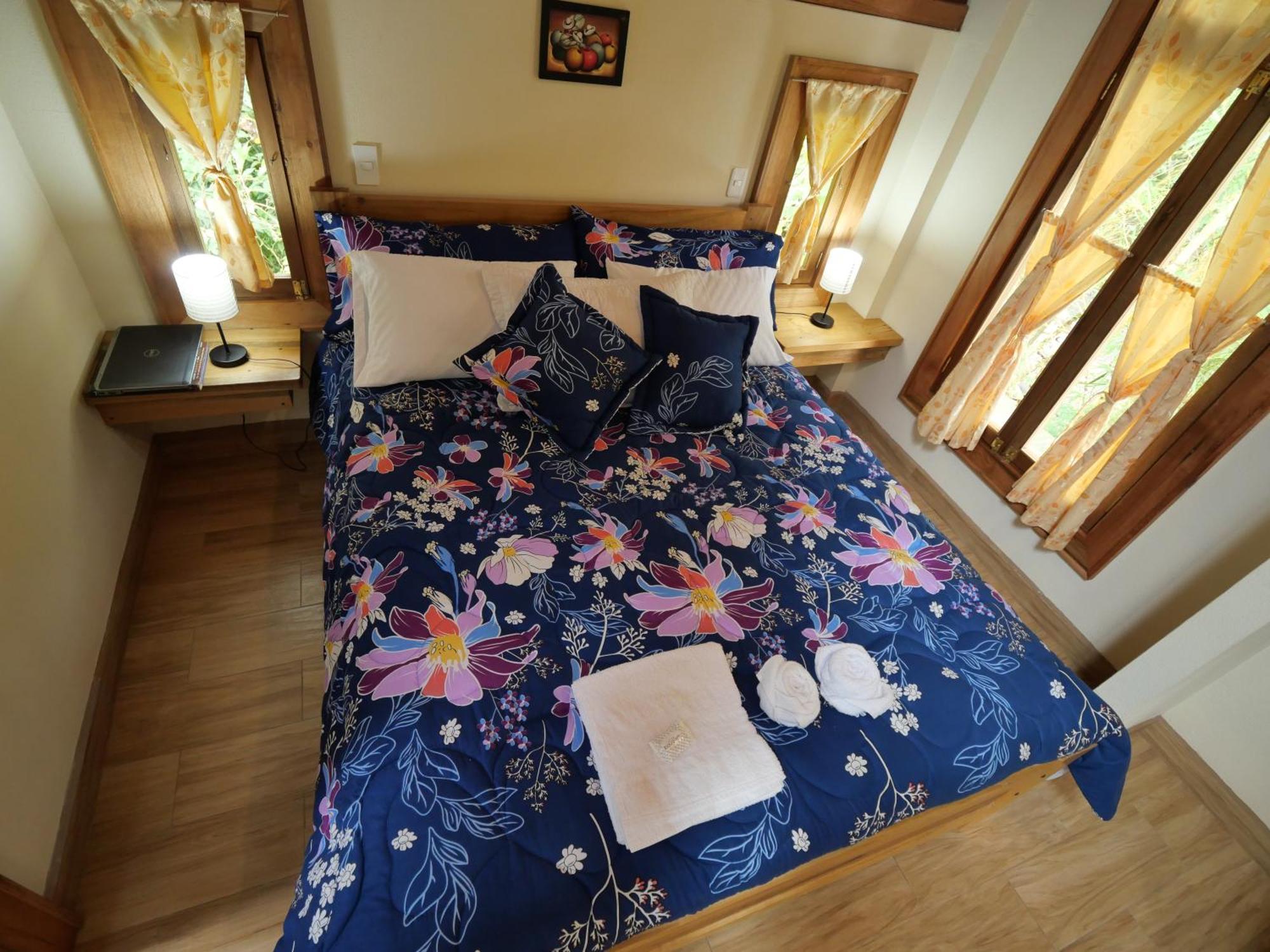 Bed and Breakfast Casa Del Rio En Mindo Exterior foto